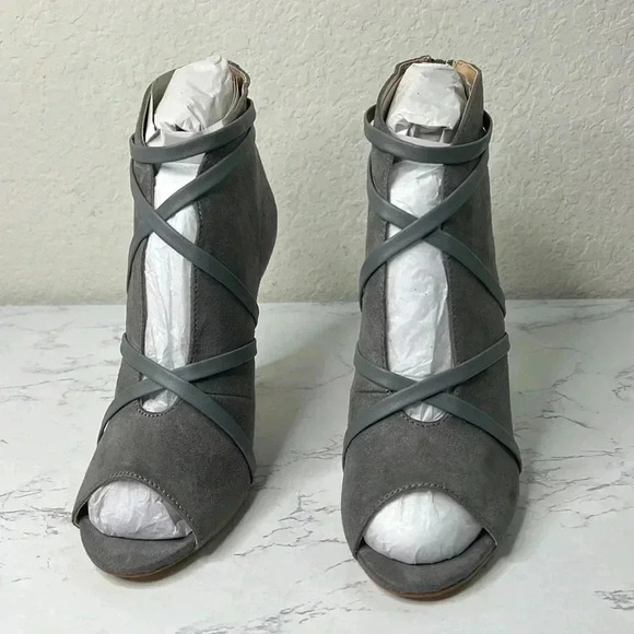 Journee Collection Women's Wide Width Samara Bootie Size 8 - Picture 2 of 12